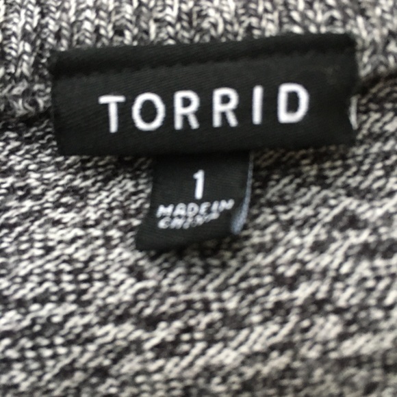Torrid Gray Rose Black Sweater Top Shirt 1 1X - Picture 3 of 3